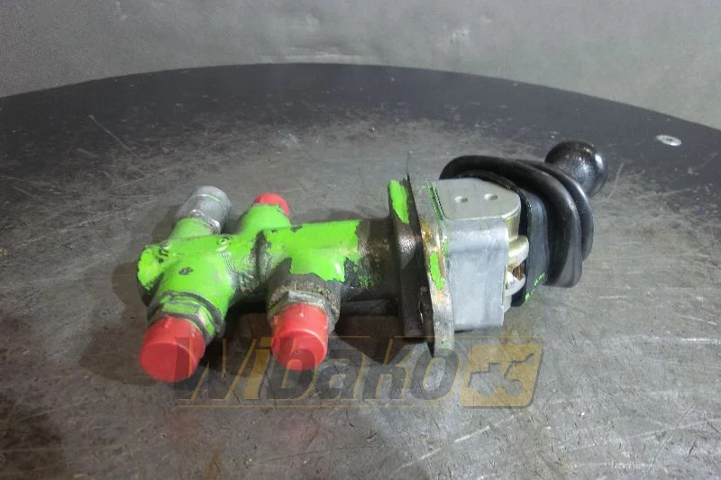 Wabco 4674100120 - Hydraulic valve for Construction machinery: picture 1 Wabco 4674100120 - Hydraulic valve for Construction machinery: picture 1