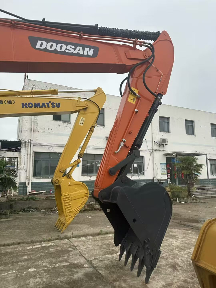 Crawler excavator Doosan DX225LC-9C: picture 12
