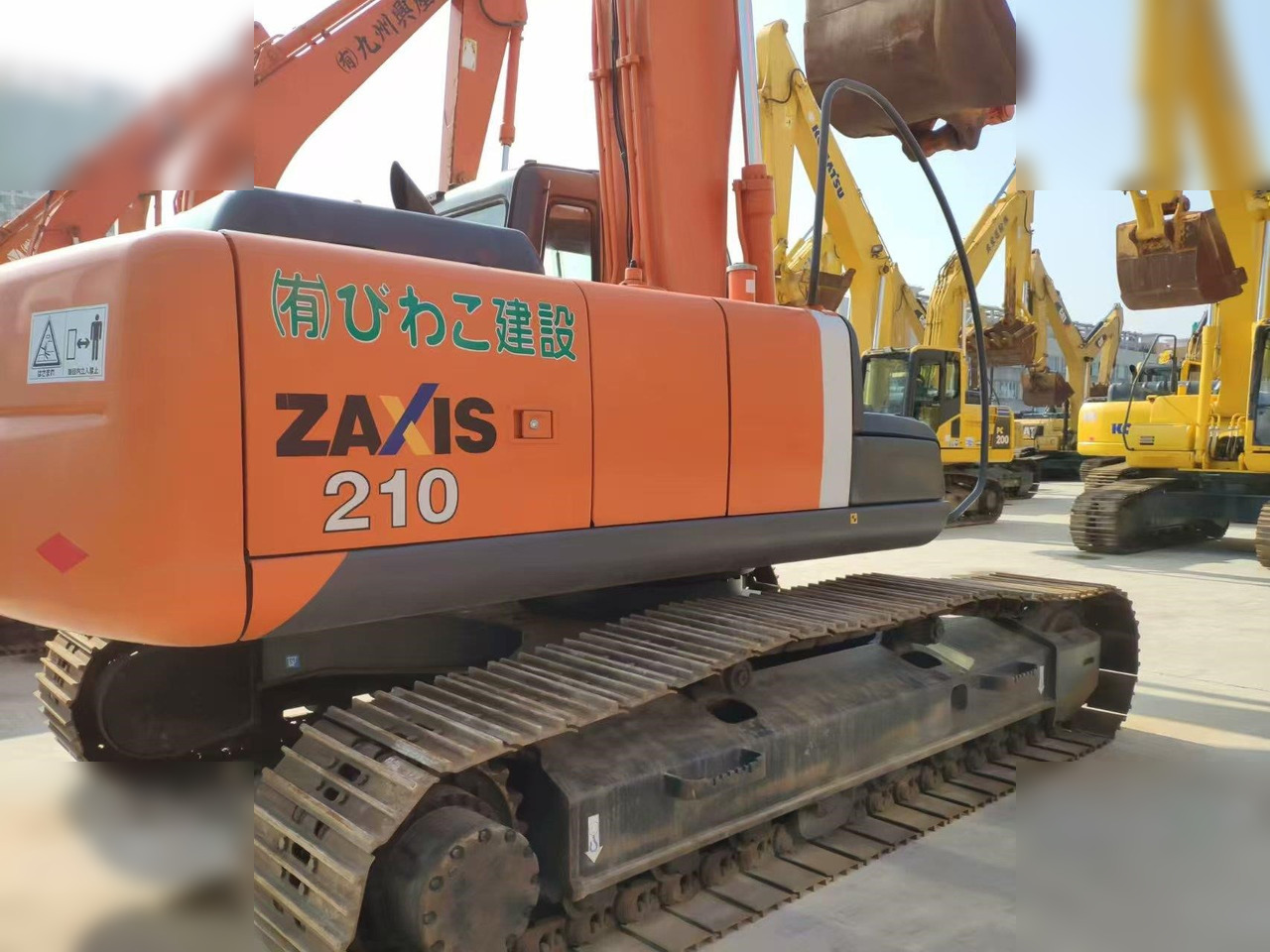 HITACHI ZX210 - Crawler excavator: picture 3 HITACHI ZX210 - Crawler excavator: picture 3