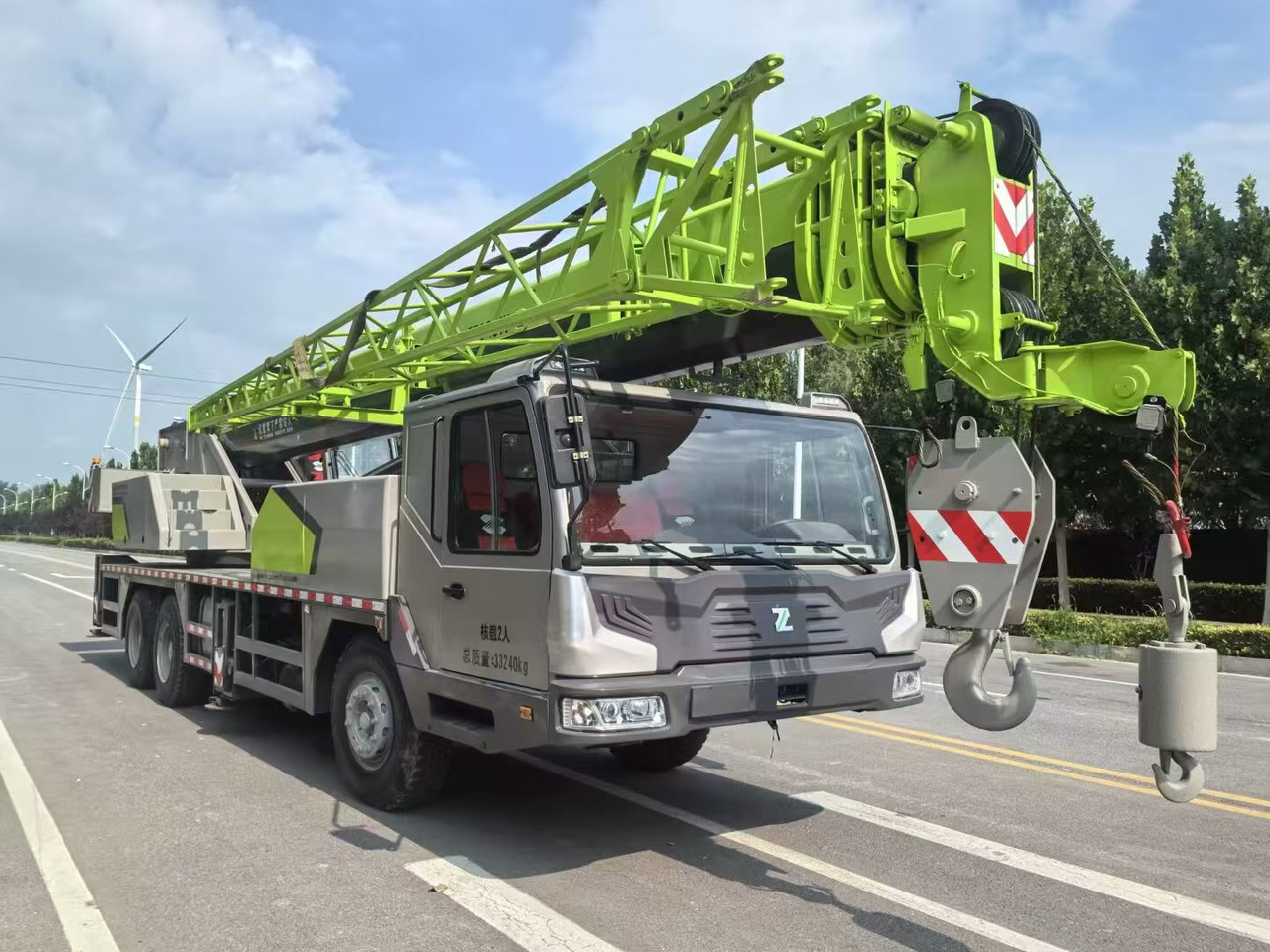 Mobile crane ZOOMLION 25-TON: picture 9