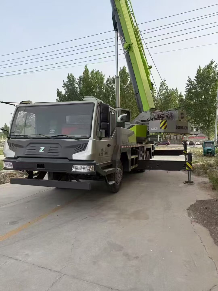 Zoomlion 35-ton - Mobile crane: picture 3 Zoomlion 35-ton - Mobile crane: picture 3