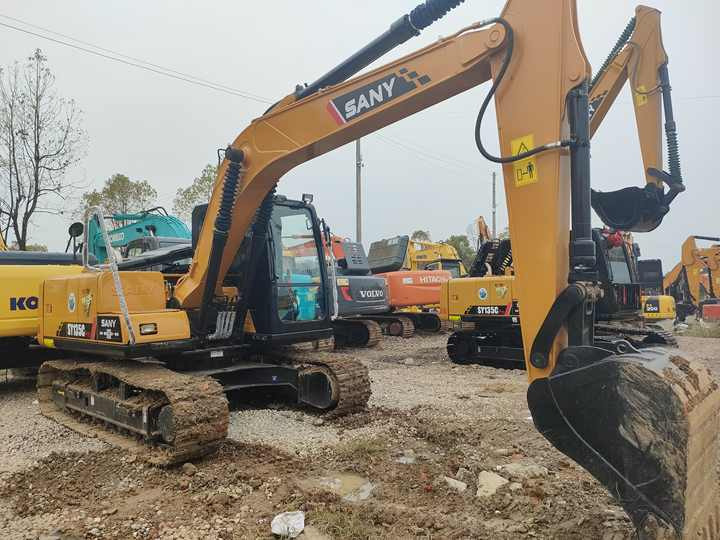 China Brand Used Sany China Brand Used Sany Sy135c Mini Excavator 6ton Crawler Earth Digger Machine for Sale - Mini excavator: picture 2 China Brand Used Sany China Brand Used Sany Sy135c Mini Excavator 6ton Crawler Earth Digger Machine for Sale - Mini excavator: picture 2