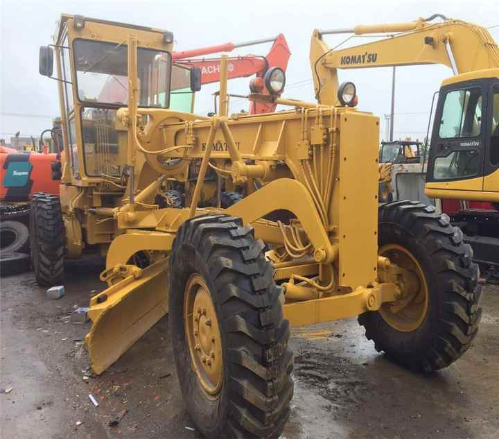 Japan Original Used Komatsu GD661A-1 Motor Grader GD661 in Condition - Grader: picture 2 Japan Original Used Komatsu GD661A-1 Motor Grader GD661 in Condition - Grader: picture 2