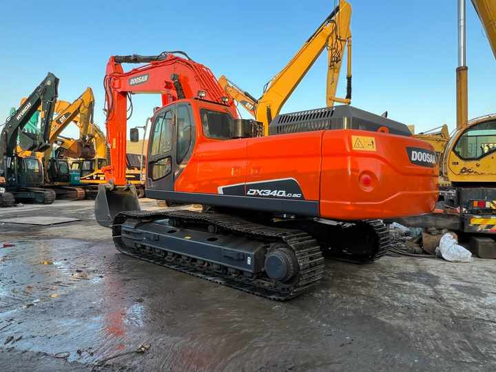 Used Large Doosan DX340 Excavator Original DX340-9 Used Excavator 34 Tons DX340lc-9c Hydraulic Excavator Sold Well - Crawler excavator: picture 2 Used Large Doosan DX340 Excavator Original DX340-9 Used Excavator 34 Tons DX340lc-9c Hydraulic Excavator Sold Well - Crawler excavator: picture 2