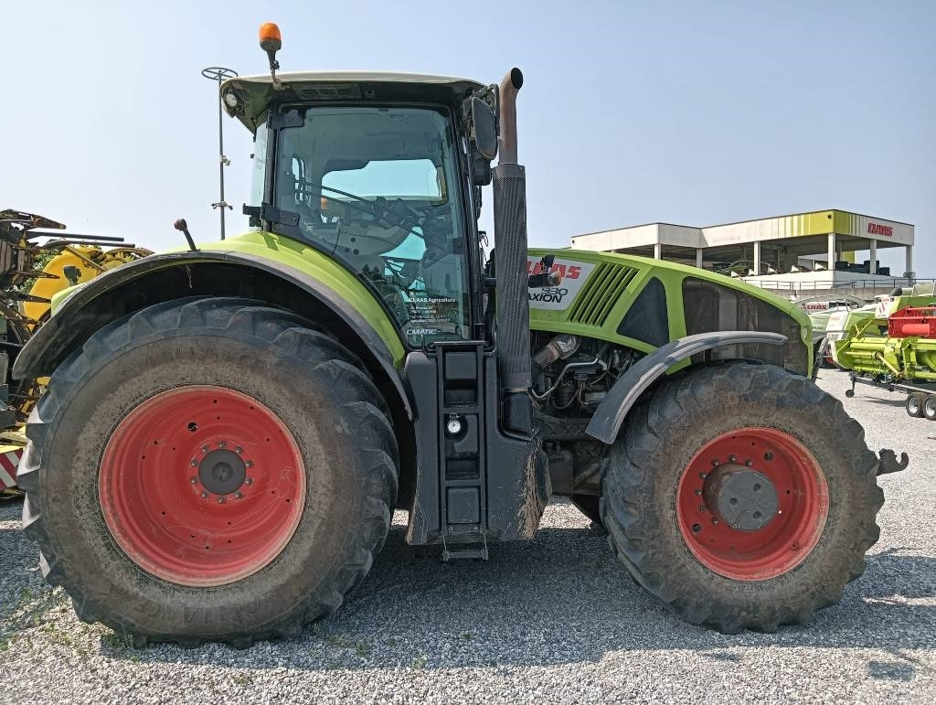 Farm tractor Claas Axion 930 Cmatic: picture 9