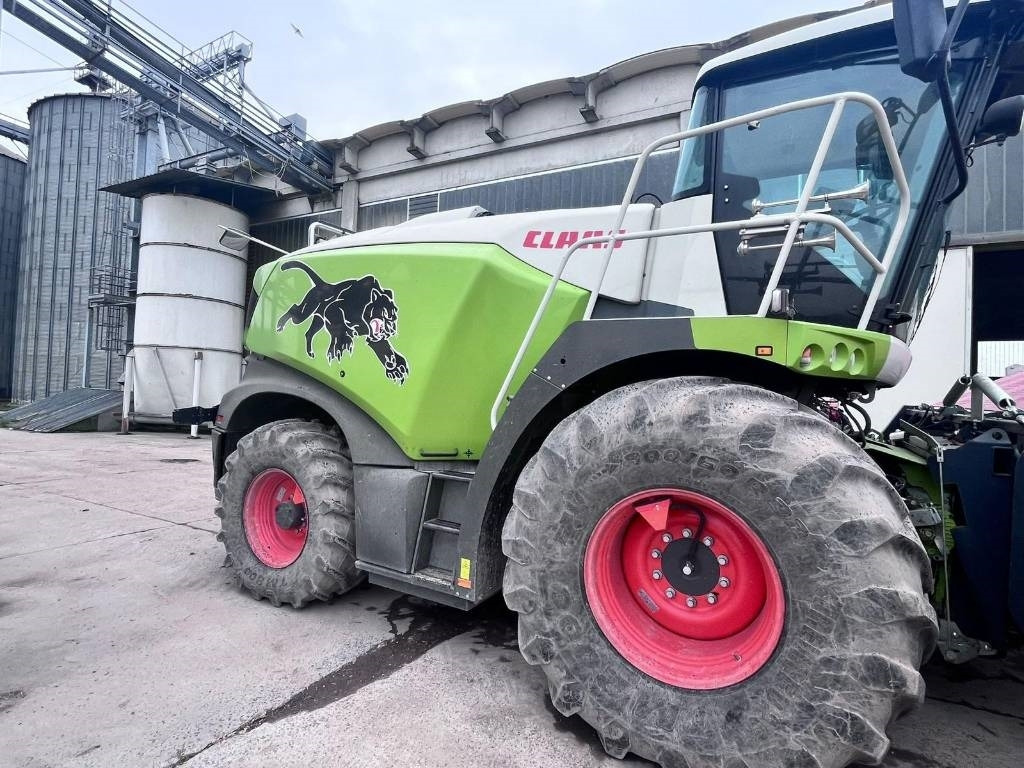 Claas Jaguar 980 - Forage harvester: picture 1 Claas Jaguar 980 - Forage harvester: picture 1
