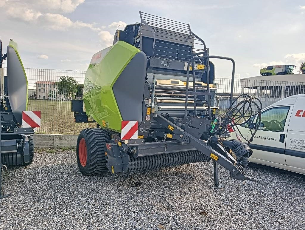 Claas VARIANT 580 RC - Round baler: picture 1 Claas VARIANT 580 RC - Round baler: picture 1