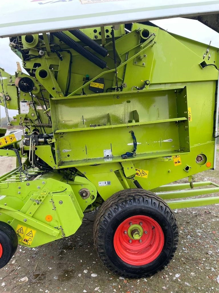 Claas Variant 280 - Round baler: picture 2 Claas Variant 280 - Round baler: picture 2