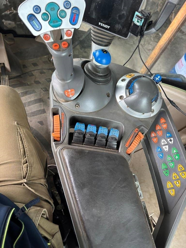 Fendt 927 Vario Profi - Farm tractor: picture 5 Fendt 927 Vario Profi - Farm tractor: picture 5