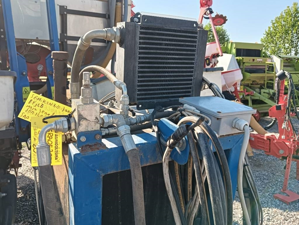 Kinze 3000 - Precision sowing machine: picture 4 Kinze 3000 - Precision sowing machine: picture 4