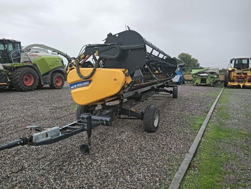 New Holland SOIA A TAPPETI FLEX 9 MT  - Harvester attachment: picture 3 New Holland SOIA A TAPPETI FLEX 9 MT  - Harvester attachment: picture 3