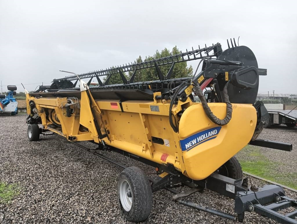 New Holland SOIA A TAPPETI FLEX 9 MT  - Harvester attachment: picture 4 New Holland SOIA A TAPPETI FLEX 9 MT  - Harvester attachment: picture 4