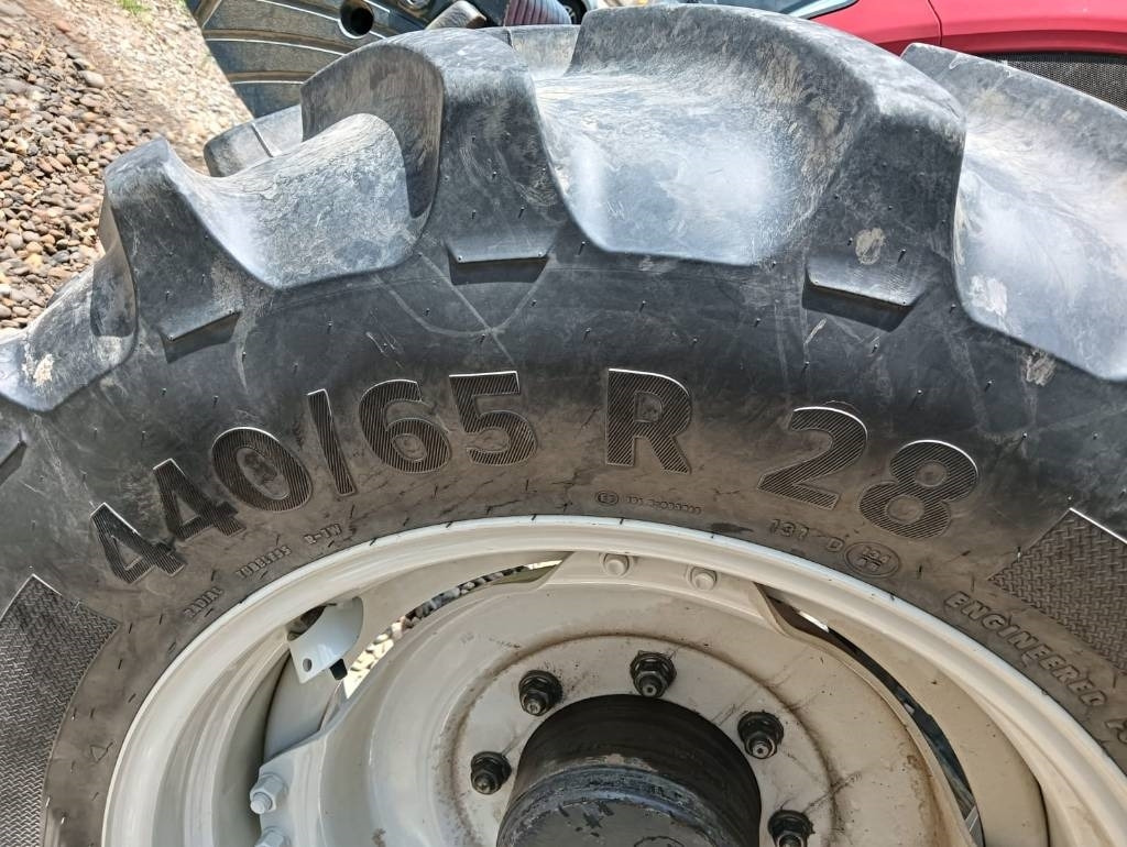 Farm tractor Valtra A 114: picture 12