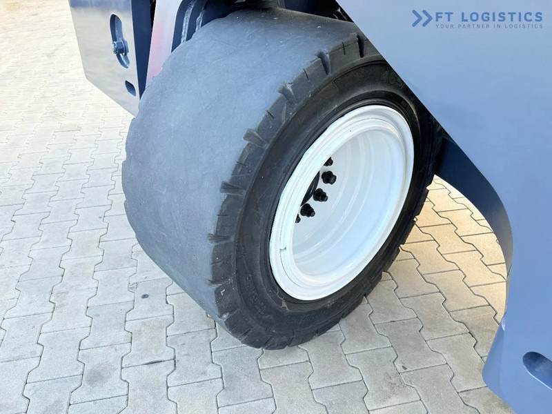 4-way reach truck Combilift C14000 / LPG GAS / DUPLEX 3600MM / FREE LIFT / FORK POSITIONER / 1500MM FORKS / LIKE NEW C14000 / LPG GAS / DUPLEX 3600MM / FREE: picture 8