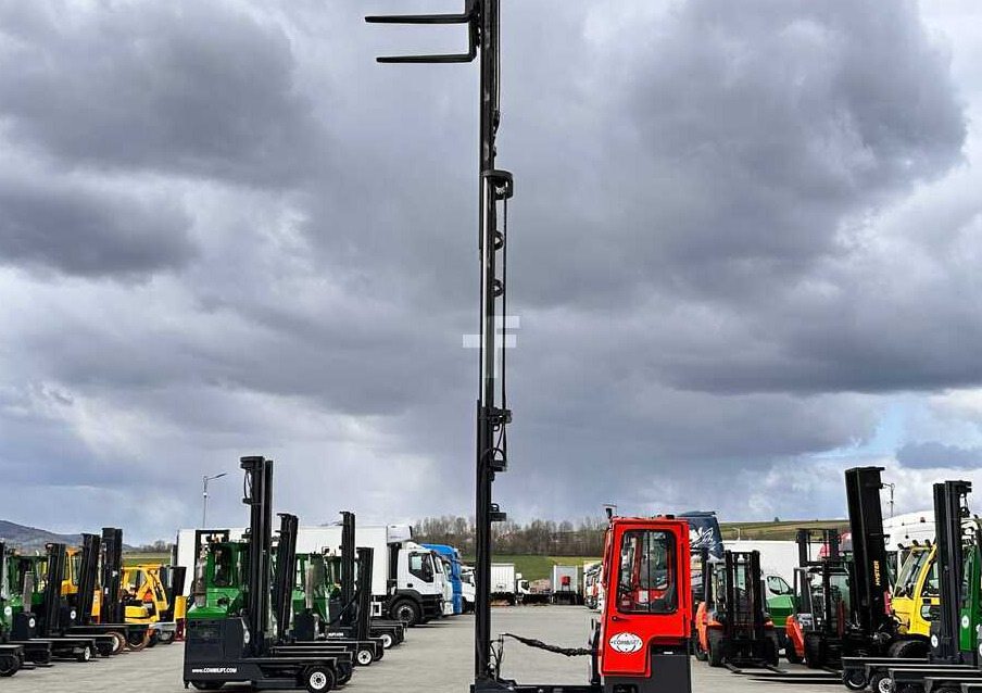 4-way reach truck Combilift C4000 / DIESEL / TRIPLEX / 8400MM / FREE LIFT / SIDESHIFT / LIKE NEW: picture 33