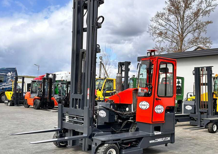 4-way reach truck Combilift C4000 / DIESEL / TRIPLEX / 8400MM / FREE LIFT / SIDESHIFT / LIKE NEW: picture 17
