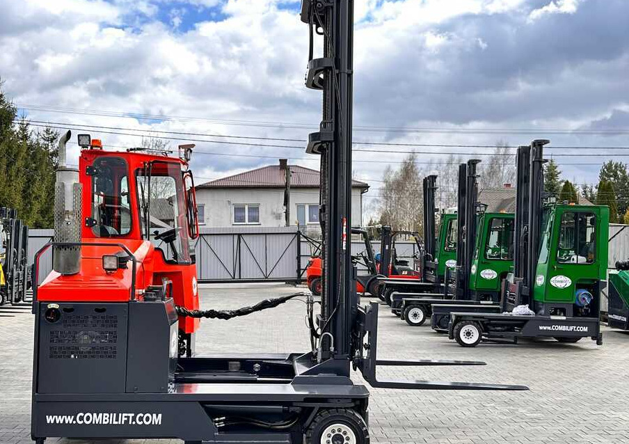 4-way reach truck Combilift C4000 / DIESEL / TRIPLEX / 8400MM / FREE LIFT / SIDESHIFT / LIKE NEW: picture 19