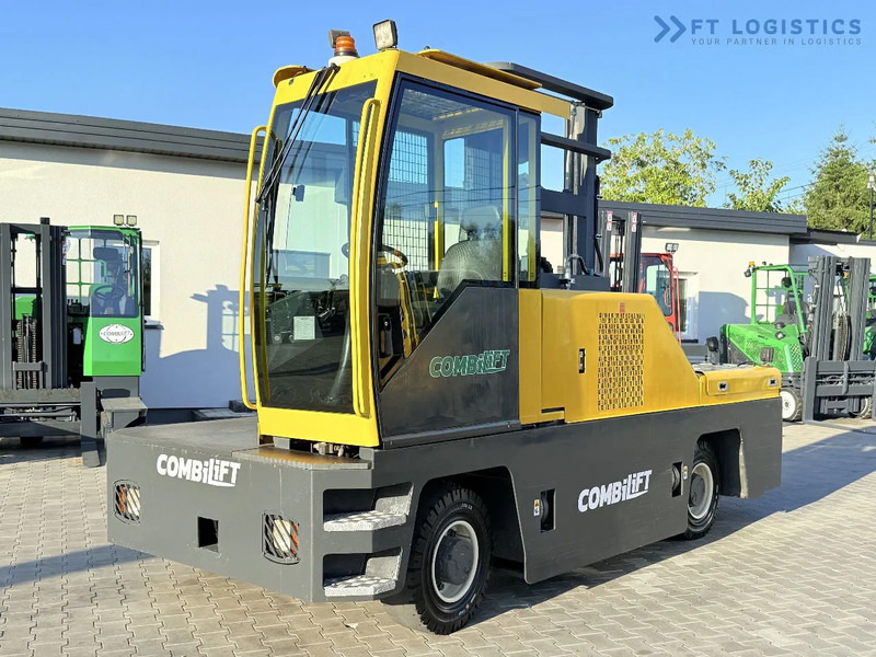 Combilift C5000FSL / DIESEL / DUPLEX - 4000MM / FREE-LIFT / CABIN / A wide range of four-way and side loaders, tailored to diverse needs a - Side loader: picture 1 Combilift C5000FSL / DIESEL / DUPLEX - 4000MM / FREE-LIFT / CABIN / A wide range of four-way and side loaders, tailored to diverse needs a - Side loader: picture 1