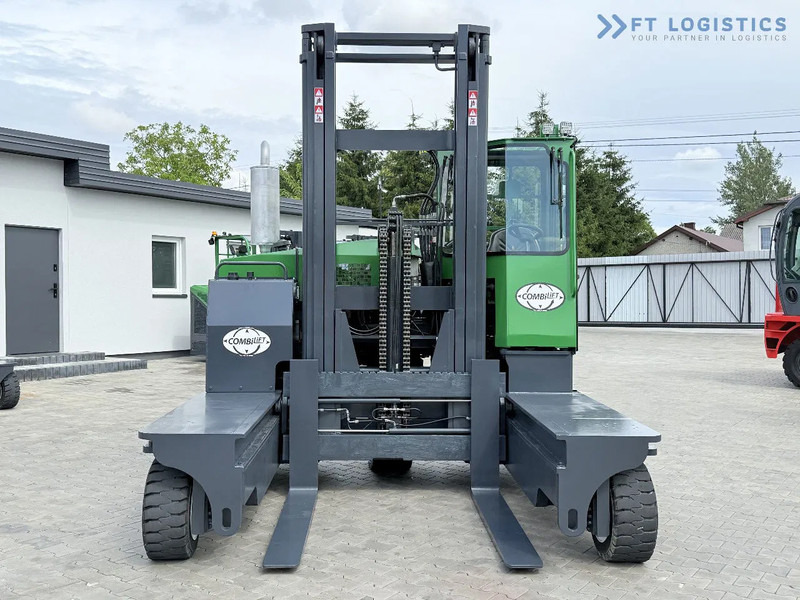 Combilift C8000 / GAS / DUPLEX – 4700MM / FORK POSITIONER / FREE LIFT / FULL HEATED CABIN / ONLY 5141 HOURS / CONDITION – LIKE NEW! C8000 - 4-way reach truck: picture 5 Combilift C8000 / GAS / DUPLEX – 4700MM / FORK POSITIONER / FREE LIFT / FULL HEATED CABIN / ONLY 5141 HOURS / CONDITION – LIKE NEW! C8000 - 4-way reach truck: picture 5