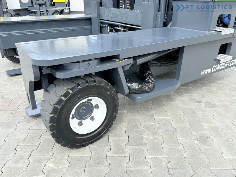 Combilift C8000 / GAS / DUPLEX – 4700MM / FORK POSITIONER / FREE LIFT / FULL HEATED CABIN / ONLY 5141 HOURS / CONDITION – LIKE NEW! C8000 - 4-way reach truck: picture 3 Combilift C8000 / GAS / DUPLEX – 4700MM / FORK POSITIONER / FREE LIFT / FULL HEATED CABIN / ONLY 5141 HOURS / CONDITION – LIKE NEW! C8000 - 4-way reach truck: picture 3
