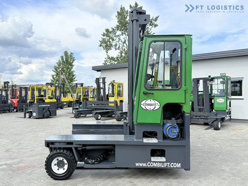 Combilift C8000 / GAS / DUPLEX – 4700MM / FORK POSITIONER / FREE LIFT / FULL HEATED CABIN / ONLY 5141 HOURS / CONDITION – LIKE NEW! C8000 - 4-way reach truck: picture 2 Combilift C8000 / GAS / DUPLEX – 4700MM / FORK POSITIONER / FREE LIFT / FULL HEATED CABIN / ONLY 5141 HOURS / CONDITION – LIKE NEW! C8000 - 4-way reach truck: picture 2