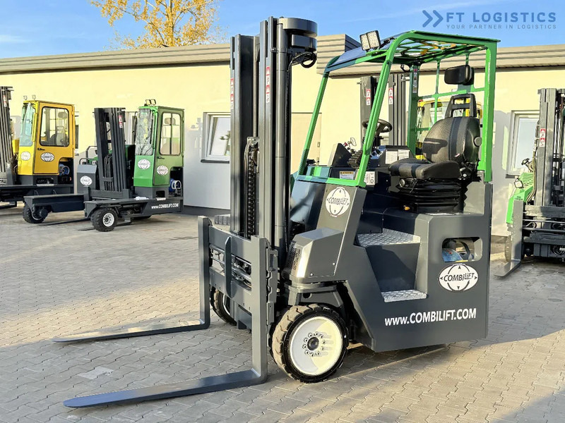 Combilift CB4000 / GAS / TRIPLEX 5200MM / FREE LIFT / FORK POSITIONER / SIDE SHIFT / EXCELLENT CONDITION / Wide range of four-way and side - 4-way reach truck: picture 2 Combilift CB4000 / GAS / TRIPLEX 5200MM / FREE LIFT / FORK POSITIONER / SIDE SHIFT / EXCELLENT CONDITION / Wide range of four-way and side - 4-way reach truck: picture 2