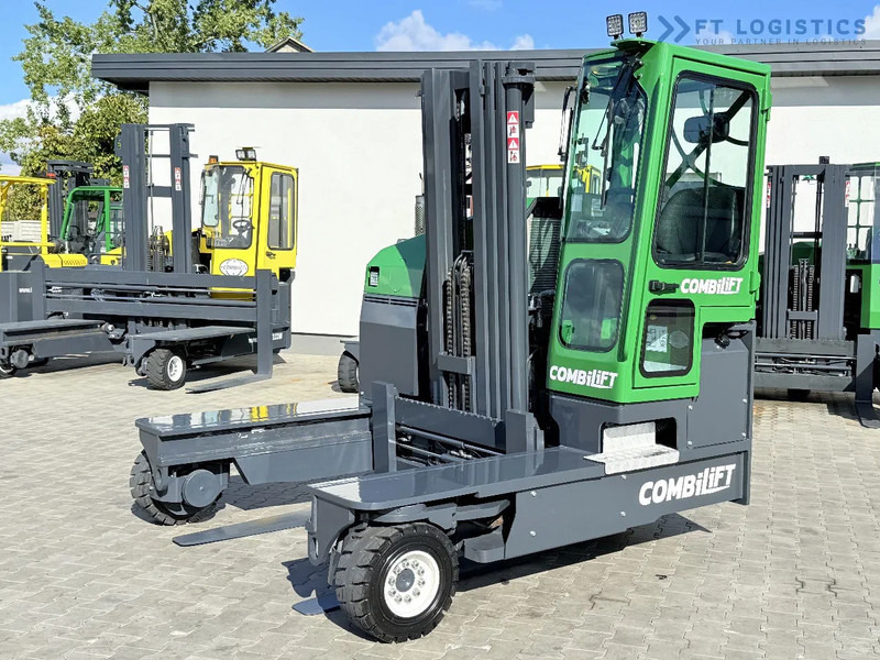 Combilift FOUR-WAY / MULTI-DIRECTIONAL FORKLIFT C4500 / DIESEL / TRIPLEX 4900MM / ONLY 4160 WORKING HOURS / FORK POSITIONER / FULL CABIN W - 4-way reach truck: picture 1 Combilift FOUR-WAY / MULTI-DIRECTIONAL FORKLIFT C4500 / DIESEL / TRIPLEX 4900MM / ONLY 4160 WORKING HOURS / FORK POSITIONER / FULL CABIN W - 4-way reach truck: picture 1