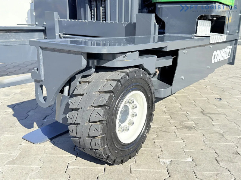 Combilift FOUR-WAY / MULTI-DIRECTIONAL FORKLIFT C4500 / DIESEL / TRIPLEX 4900MM / ONLY 4160 WORKING HOURS / FORK POSITIONER / FULL CABIN W - 4-way reach truck: picture 3 Combilift FOUR-WAY / MULTI-DIRECTIONAL FORKLIFT C4500 / DIESEL / TRIPLEX 4900MM / ONLY 4160 WORKING HOURS / FORK POSITIONER / FULL CABIN W - 4-way reach truck: picture 3