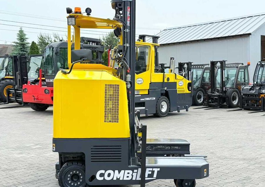 4-way reach truck Combilift MR / ELECTRIC / TRIPLEX – 6000MM / FULL FREE LIFT / WIDE POSITIONER / FORK SIDESHIFT / ONLY 1400 HOURS / LIKE NEW: picture 6