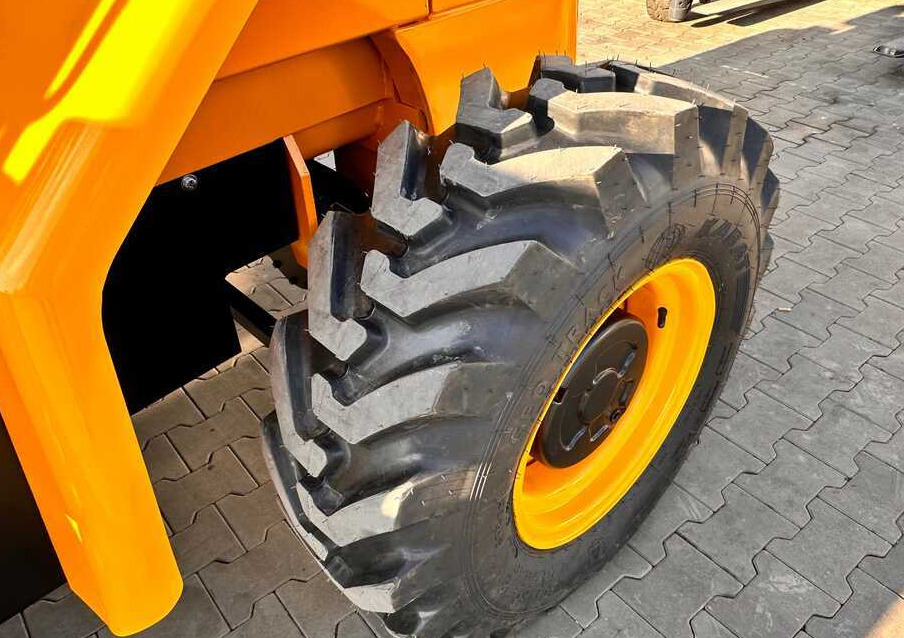 JCB 940-2 T4 / DIESEL / TRIPLEX / POSITIONER / FORK SIDE SHIFT / 4T / NEW TIRES / LIKE NEW - Rough terrain forklift: picture 5 JCB 940-2 T4 / DIESEL / TRIPLEX / POSITIONER / FORK SIDE SHIFT / 4T / NEW TIRES / LIKE NEW - Rough terrain forklift: picture 5