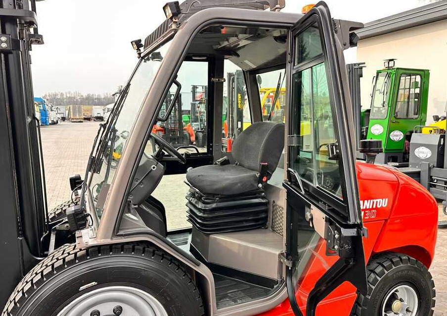 Rough terrain forklift Manitou MSI30 / DIESEL / DUPLEX / 3400MM / CABIN / FORK POSITIONER / SIDE SHIFT / LIKE NEW: picture 9