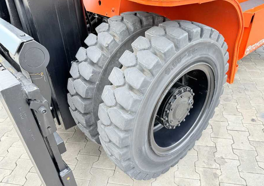 Toyota 60-5FD80 / DIESEL / DUPLEX - 4500MM / NEW TYRES / HEATED CABIN / 8 TON / UDT / EXCELLENT CONDITION - Diesel forklift: picture 4 Toyota 60-5FD80 / DIESEL / DUPLEX - 4500MM / NEW TYRES / HEATED CABIN / 8 TON / UDT / EXCELLENT CONDITION - Diesel forklift: picture 4