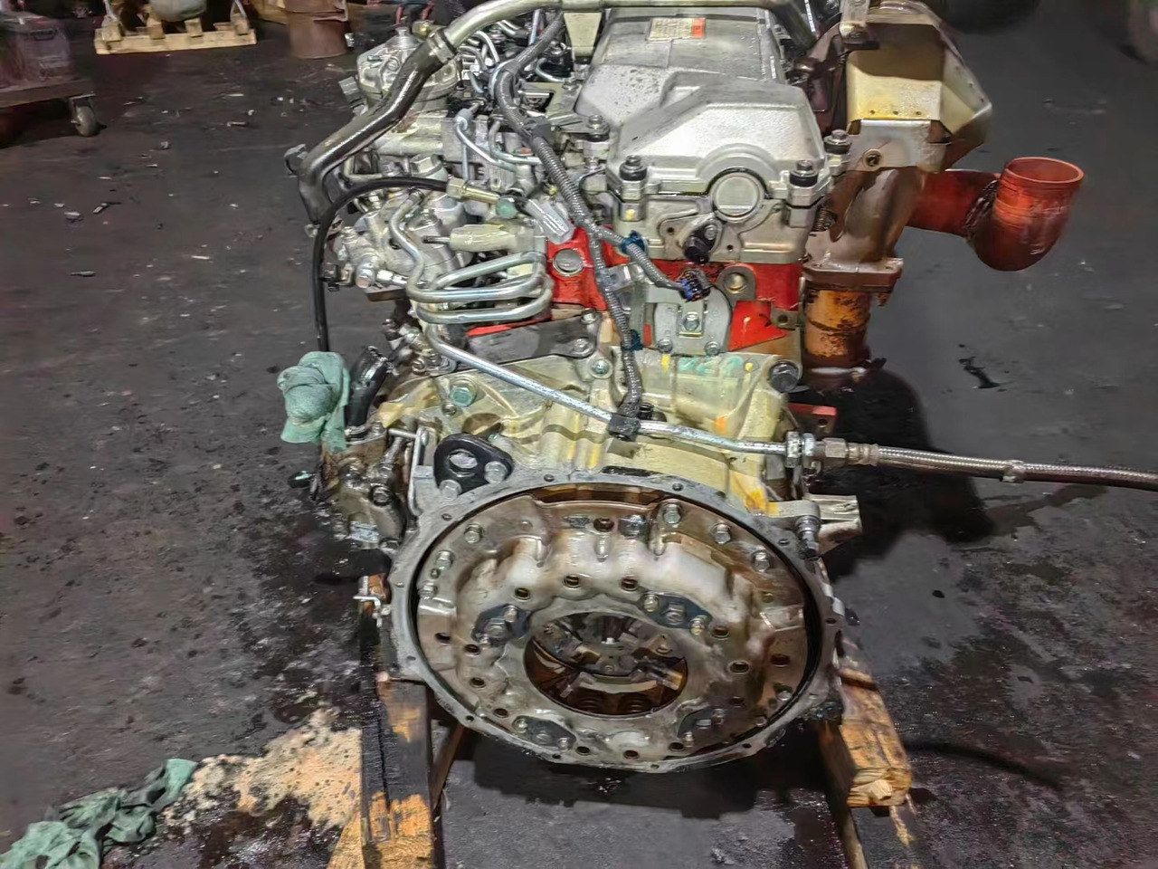 HINO J08E - Engine: picture 2 HINO J08E - Engine: picture 2