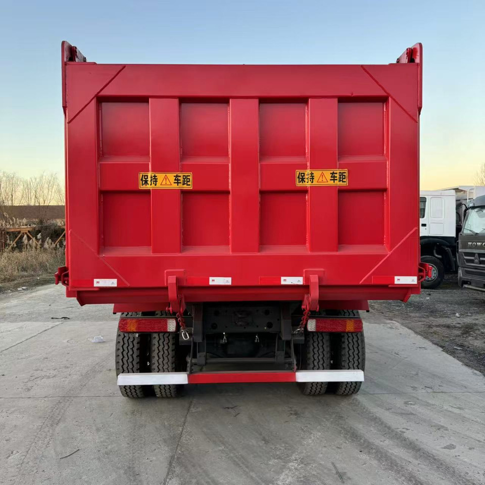 Tipper HOWO 371 6*4: picture 8