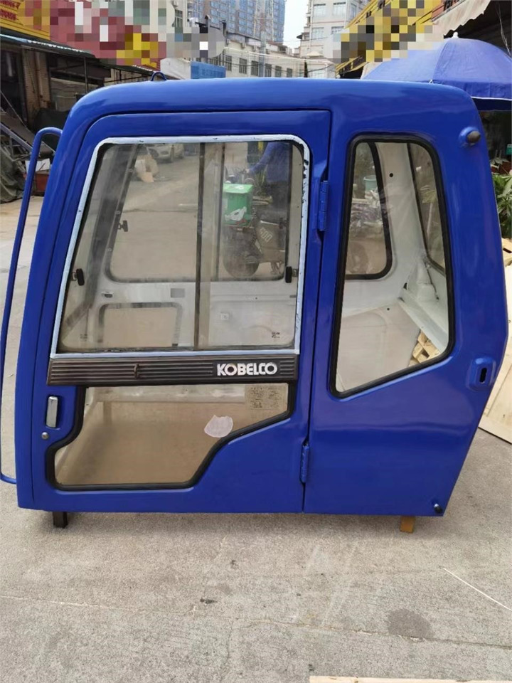 KOBELCO SK200-3 - Cab for Excavator: picture 1 KOBELCO SK200-3 - Cab for Excavator: picture 1