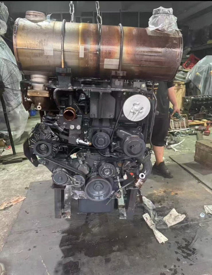 KOMATSU 4D95LE-6 - Engine for Excavator: picture 4 KOMATSU 4D95LE-6 - Engine for Excavator: picture 4