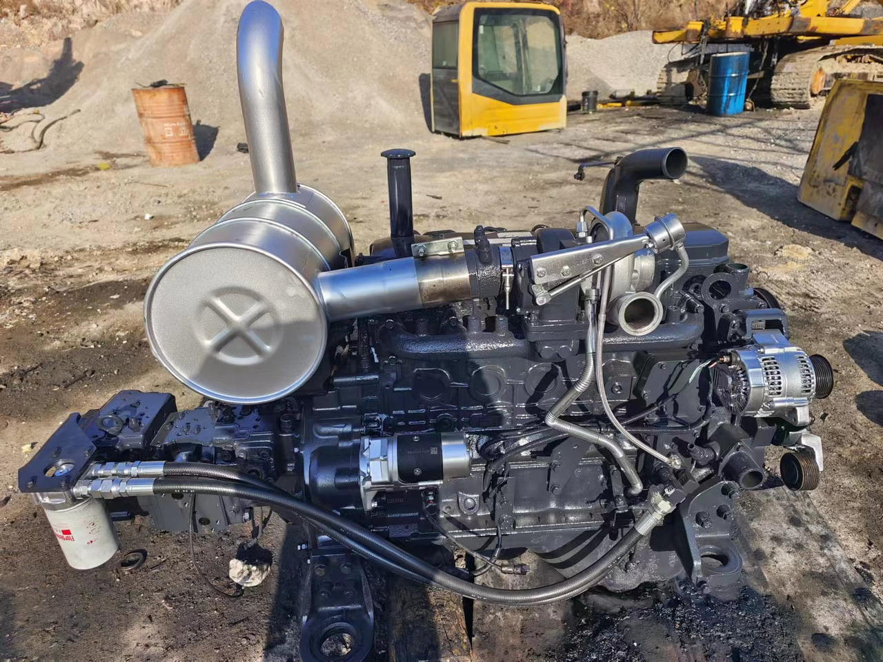 KOMATSU 6D107E-1 - Engine for Excavator: picture 2 KOMATSU 6D107E-1 - Engine for Excavator: picture 2