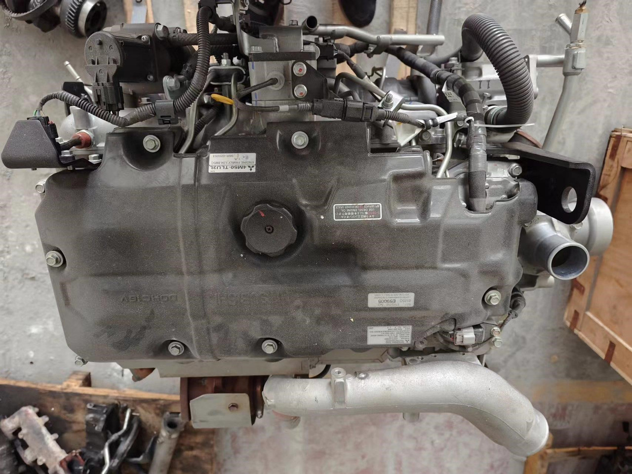 MITSUBISHI 4M50 - Engine for Excavator: picture 1 MITSUBISHI 4M50 - Engine for Excavator: picture 1
