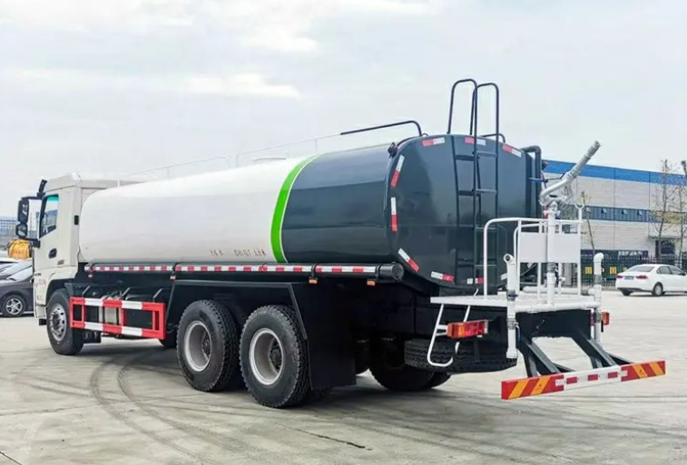 SHACMAN SHACMAN H3000 20 cubic meters tanker - Tank truck: picture 4 SHACMAN SHACMAN H3000 20 cubic meters tanker - Tank truck: picture 4