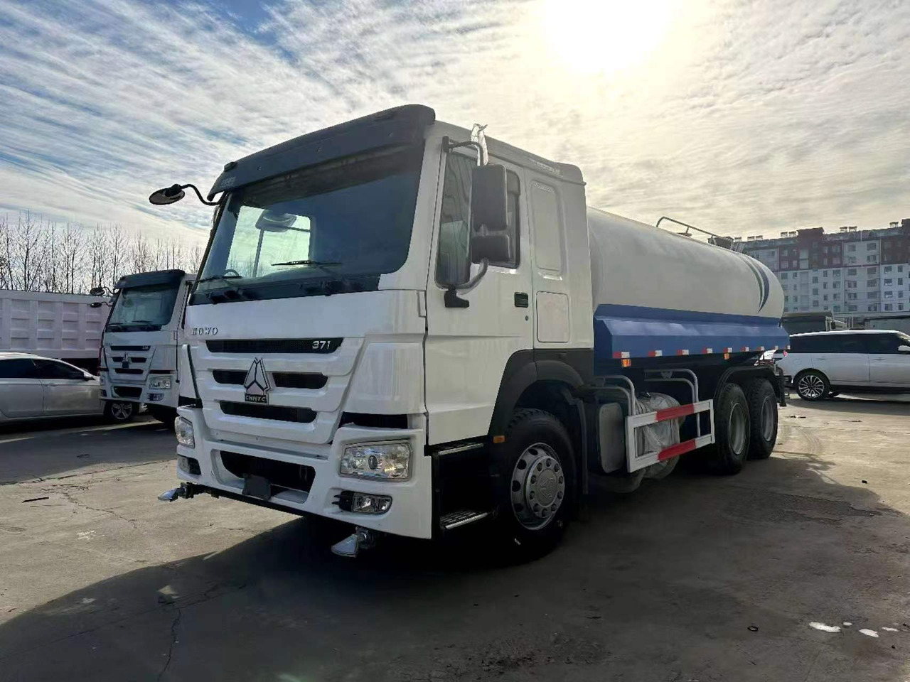 SINOTRUK 20 cubic meters tanker - Tank truck: picture 2 SINOTRUK 20 cubic meters tanker - Tank truck: picture 2