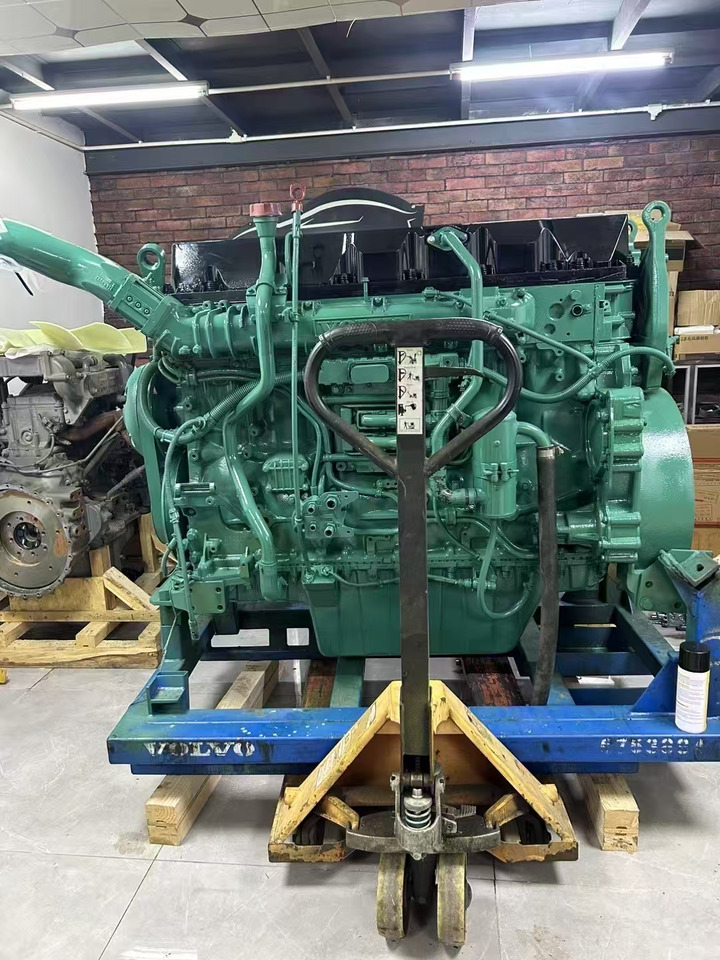 VOLVO D13 - Engine for Excavator: picture 3 VOLVO D13 - Engine for Excavator: picture 3