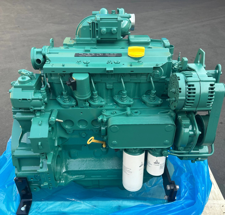 VOLVO D4D - Engine for Excavator: picture 2 VOLVO D4D - Engine for Excavator: picture 2