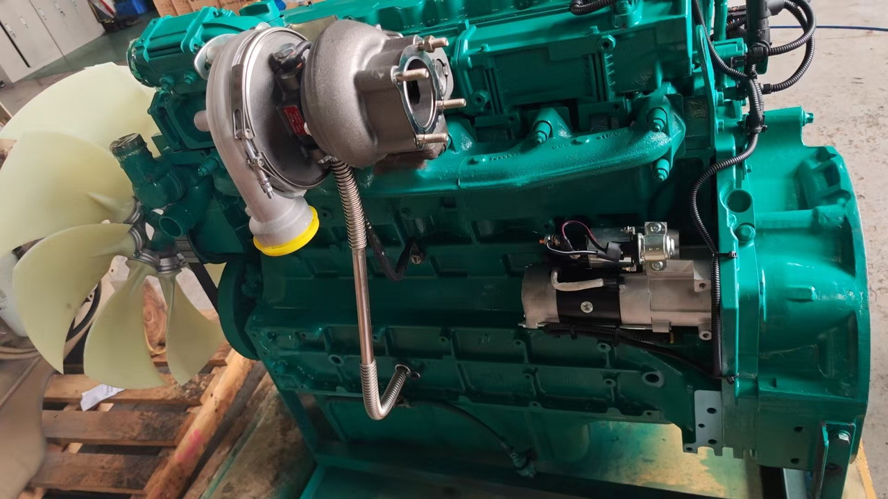 VOLVO D7E - Engine for Excavator: picture 2 VOLVO D7E - Engine for Excavator: picture 2