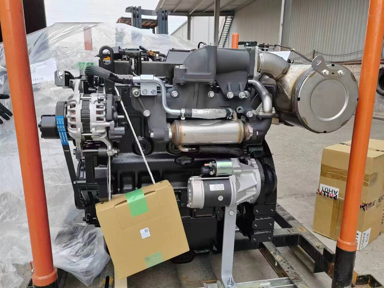 YANMAR 4TNV98C - Engine for Excavator: picture 5 YANMAR 4TNV98C - Engine for Excavator: picture 5