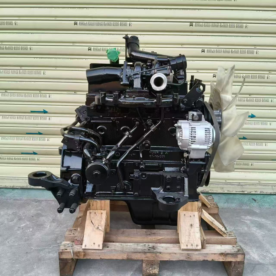 KOMATSU 4D95LE-5 - Engine for Excavator: picture 1 KOMATSU 4D95LE-5 - Engine for Excavator: picture 1