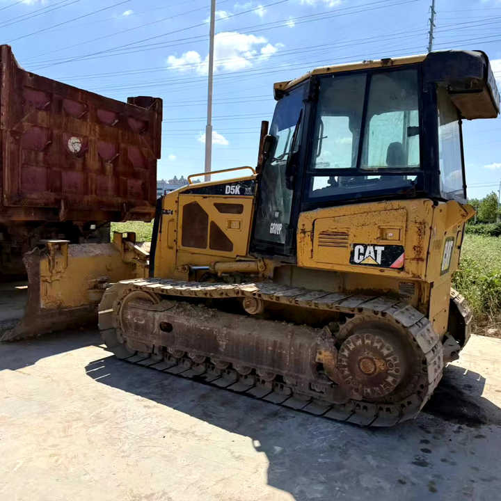 Bulldozer 100% Original Caterpillar D5K Mini Track Dozer Cat D5K Bulldozer Superior Performance Running Working Condition Hot Sale: picture 1