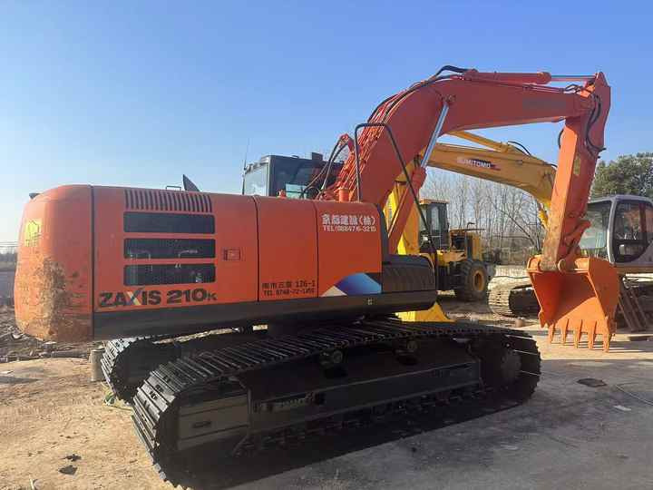 Affordable Hitachi ZX210-5G Used Construction Machinery | Well-Maintained, No Overhauls - Crawler excavator: picture 3 Affordable Hitachi ZX210-5G Used Construction Machinery | Well-Maintained, No Overhauls - Crawler excavator: picture 3