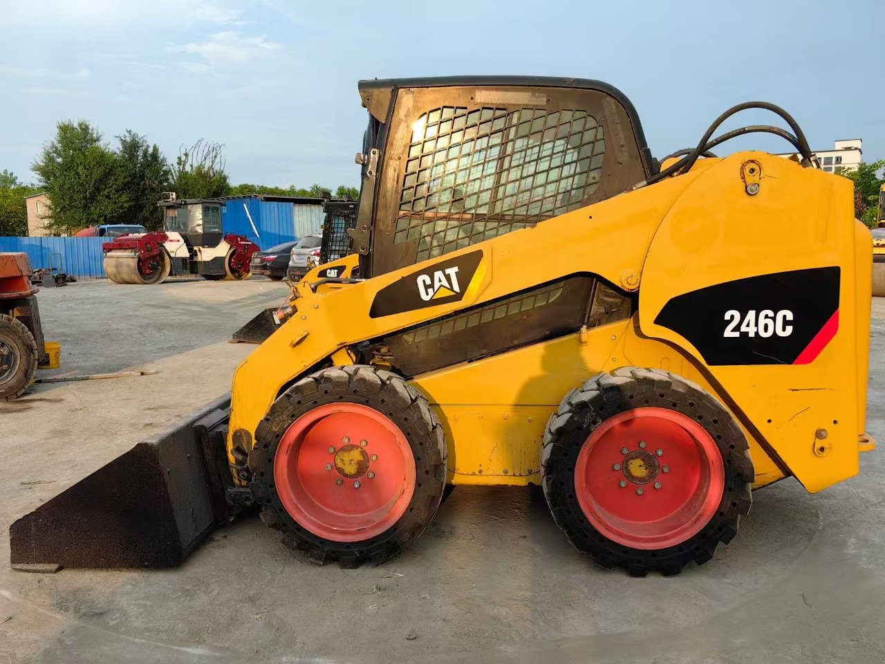 Excellent Quality CAT 246C Skid-steers Global Sale - Skid steer loader: picture 1 Excellent Quality CAT 246C Skid-steers Global Sale - Skid steer loader: picture 1