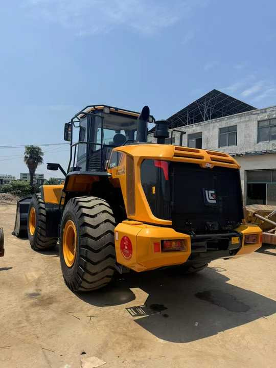 Famous Chinese Brand Second Hand LiuGong Front LoaderConstruction Machinery Used LiuGong 956H Wheel Loader Hot Selling - Wheel loader: picture 2 Famous Chinese Brand Second Hand LiuGong Front LoaderConstruction Machinery Used LiuGong 956H Wheel Loader Hot Selling - Wheel loader: picture 2
