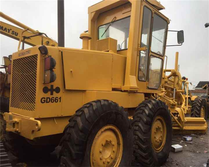 Japan Original Used Komatsu GD661A-1 Motor Grader GD661 in Condition - Grader: picture 4 Japan Original Used Komatsu GD661A-1 Motor Grader GD661 in Condition - Grader: picture 4